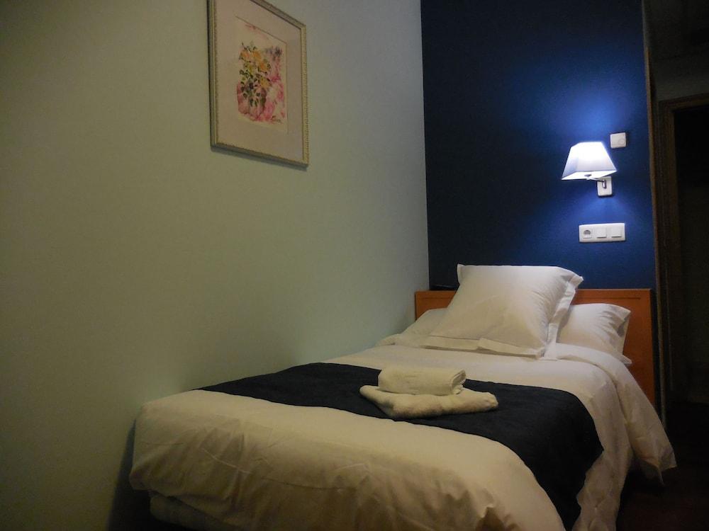 Hotel Ribeira Sacra Монфорте-де-Лемос Экстерьер фото