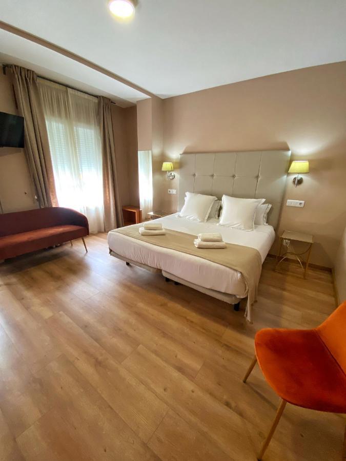 Hotel Ribeira Sacra Монфорте-де-Лемос Экстерьер фото