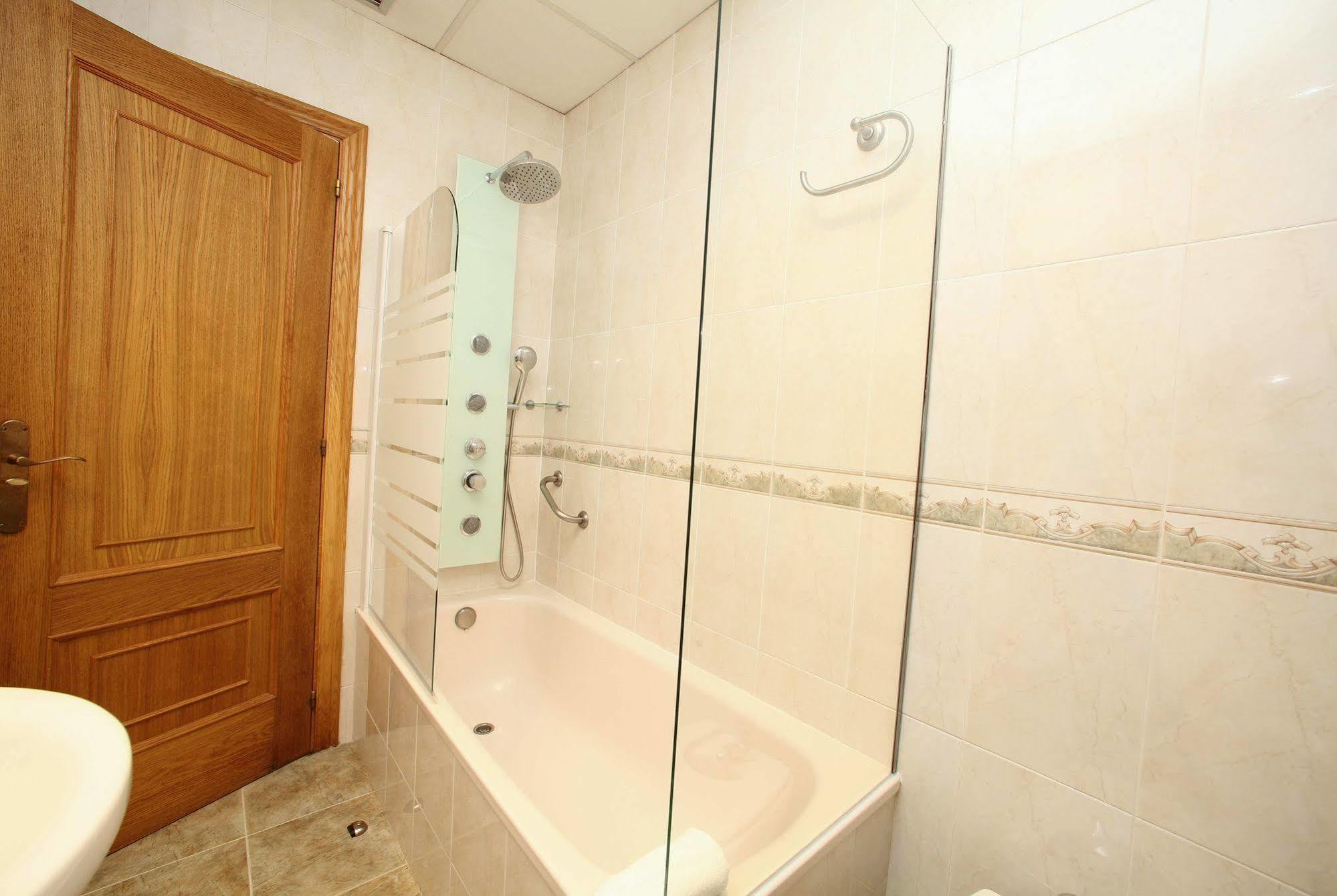 Hotel Ribeira Sacra Монфорте-де-Лемос Экстерьер фото